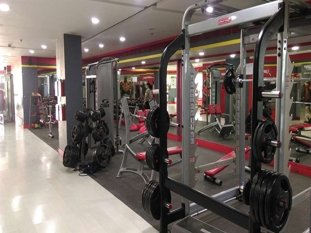 Ramada By Wyndham Ghaziabad Vasundhara Hotel Instalações foto