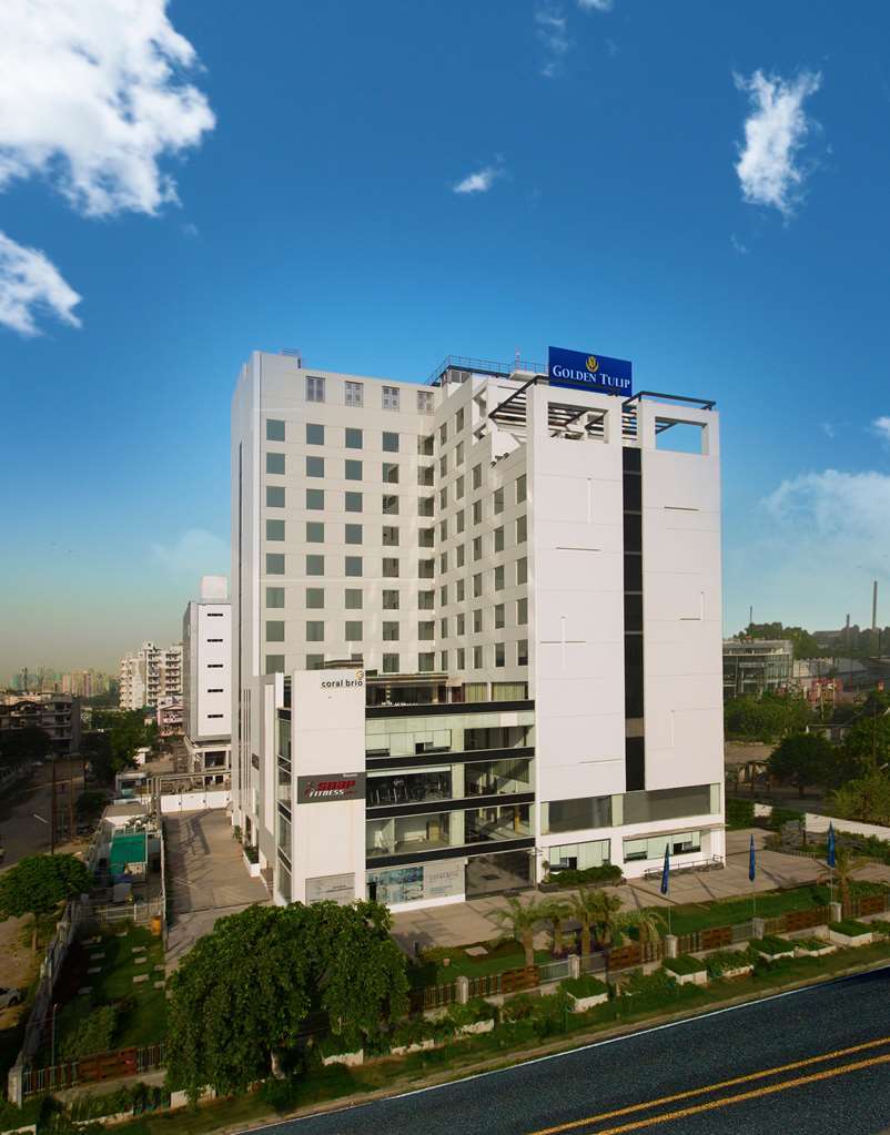 Ramada By Wyndham Ghaziabad Vasundhara Hotel Exterior foto